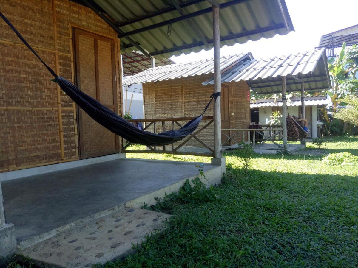 Pai Sleepy Hut Pensionat Exteriör bild